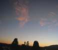 Fotos: rtliche verwehte Cirren vor Sonnenaufgang