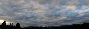 Foto: bedeckter Himmel im Streiflicht