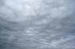 Foto: bedeckter, fein strukturierter Himmel